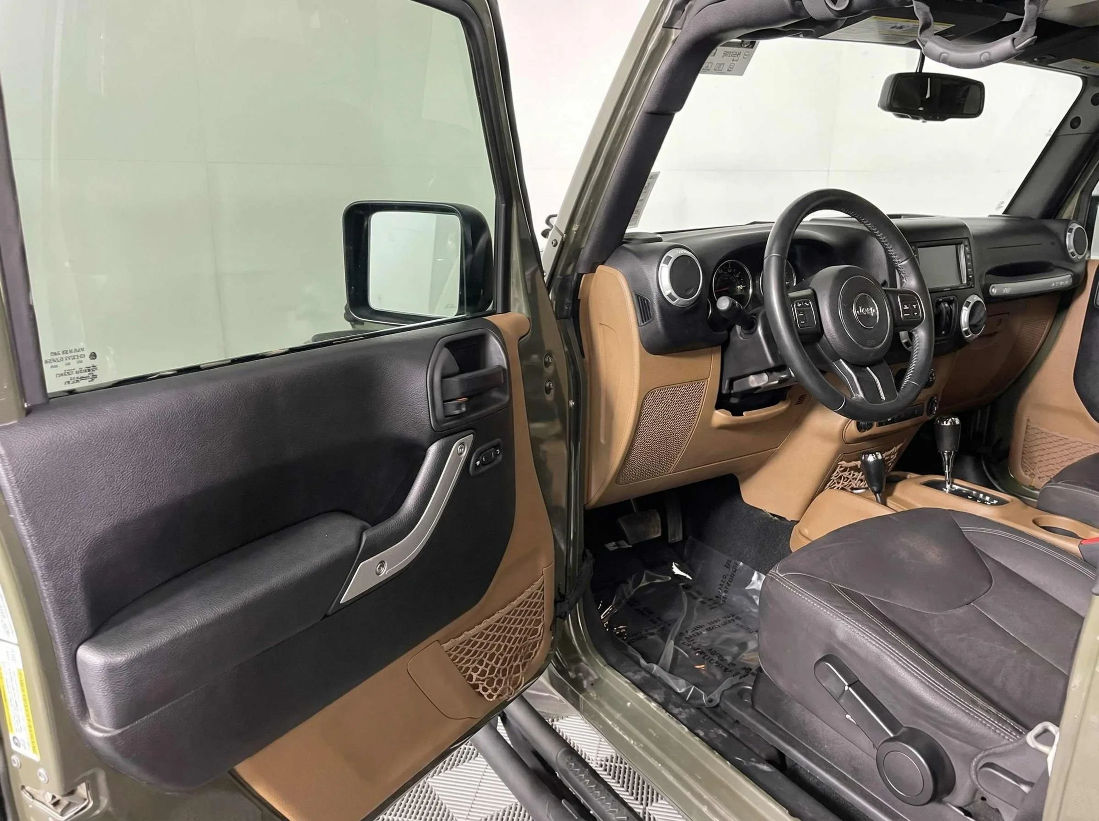 2015 Jeep Wrangler — thumbnail 9