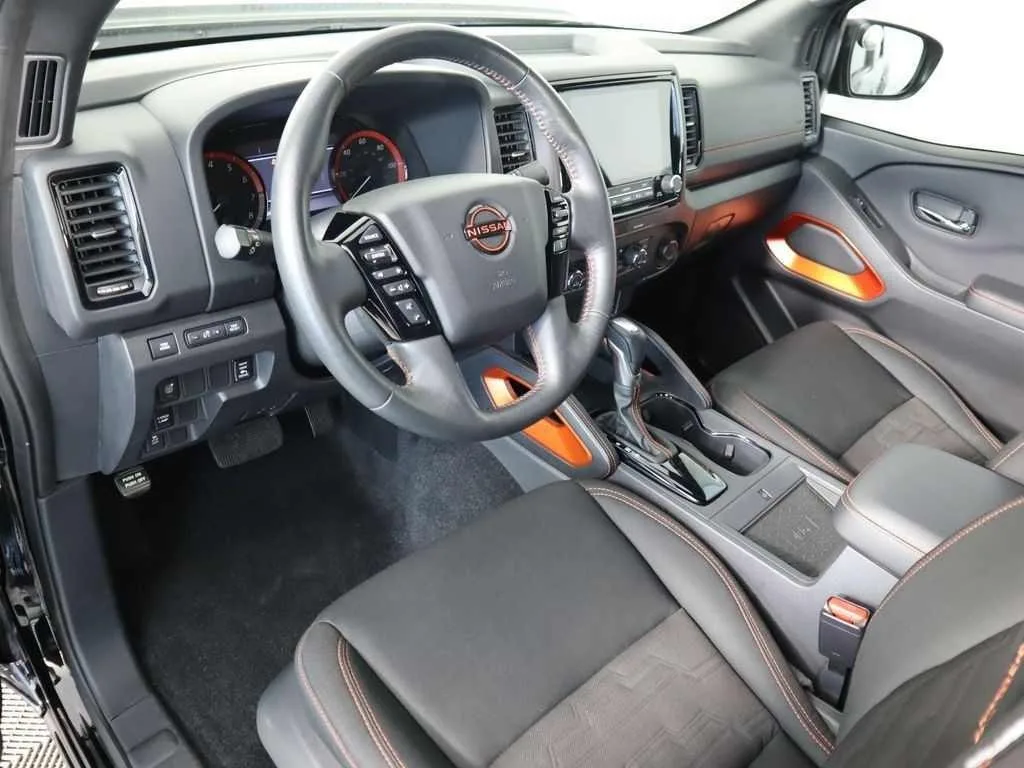 2022 Nissan Frontier — thumbnail 10