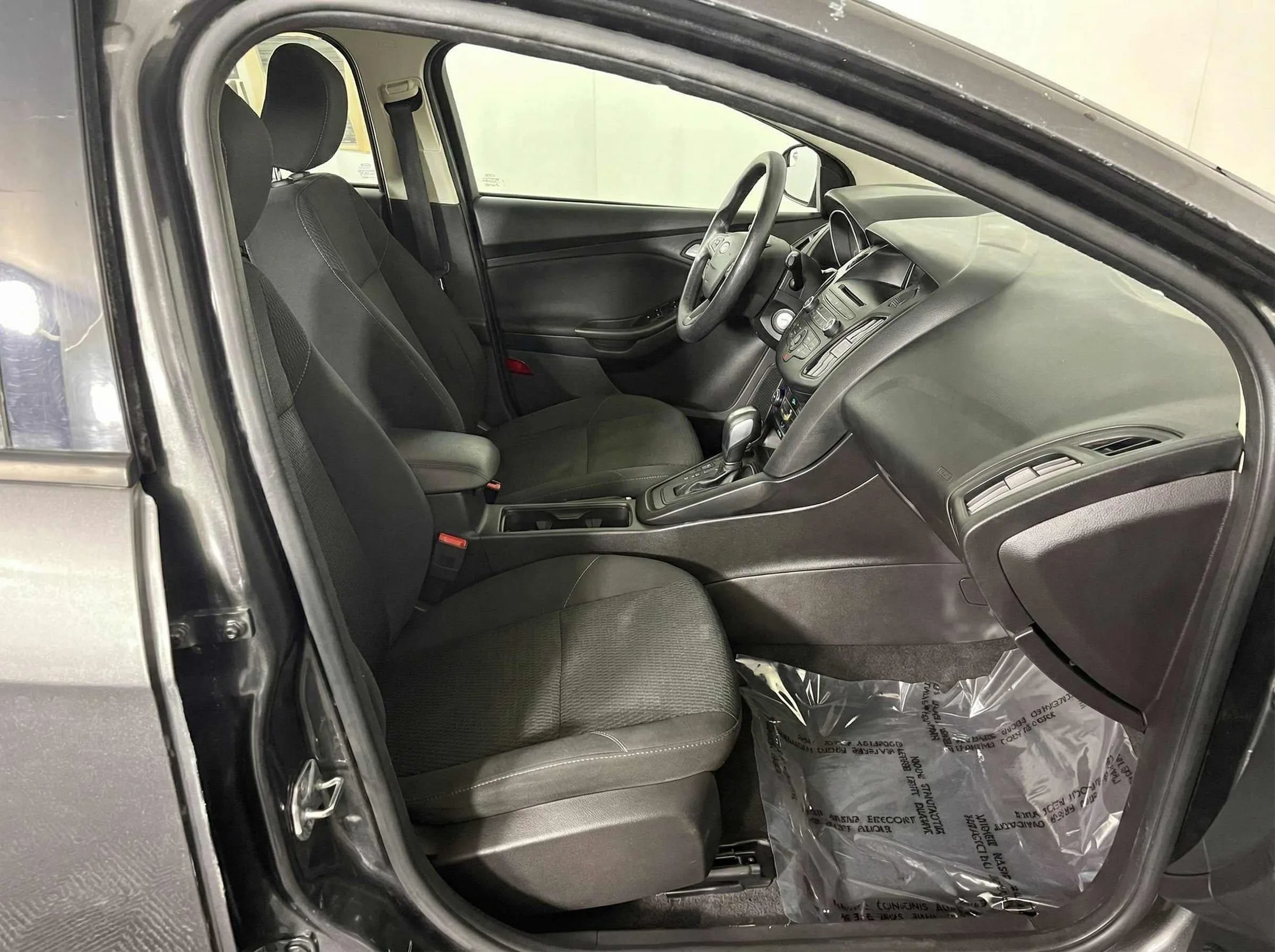 2015 Ford Focus — thumbnail 10