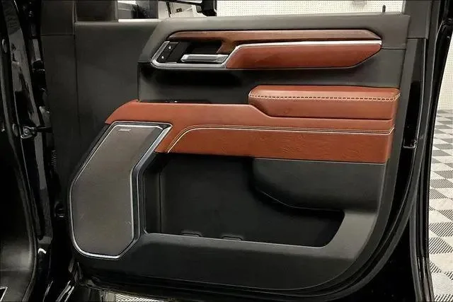 2024 GMC Sierra 2500HD Denali Ultimate — thumbnail 16