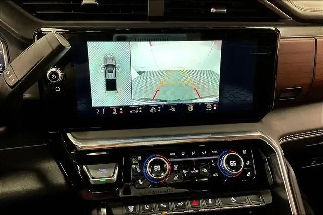 2024 GMC Sierra 2500HD Denali Ultimate — thumbnail 24