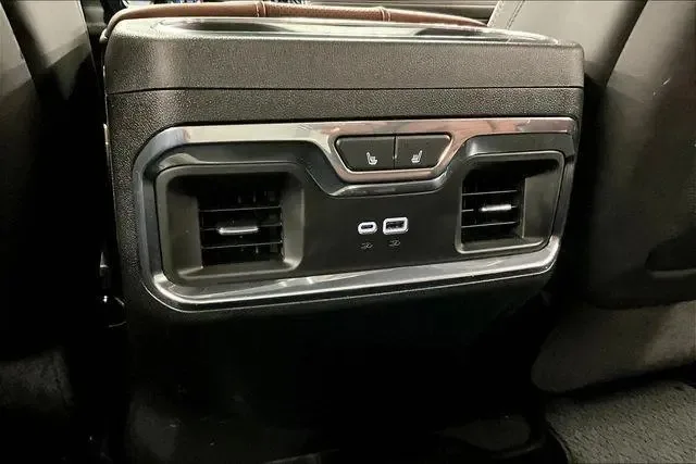 2024 GMC Sierra 2500HD Denali Ultimate — thumbnail 27